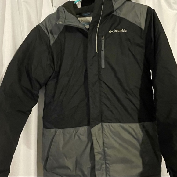 Other - Boys size Medium Columbia Winter coat